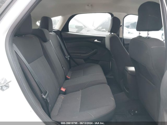 1FADP3K29HL286119 Ford FOCUS SE