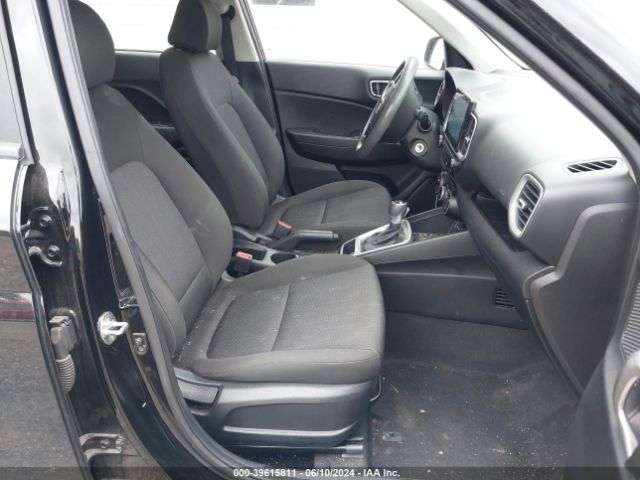 KMHRB8A3XMU103297 Hyundai Venue Se
