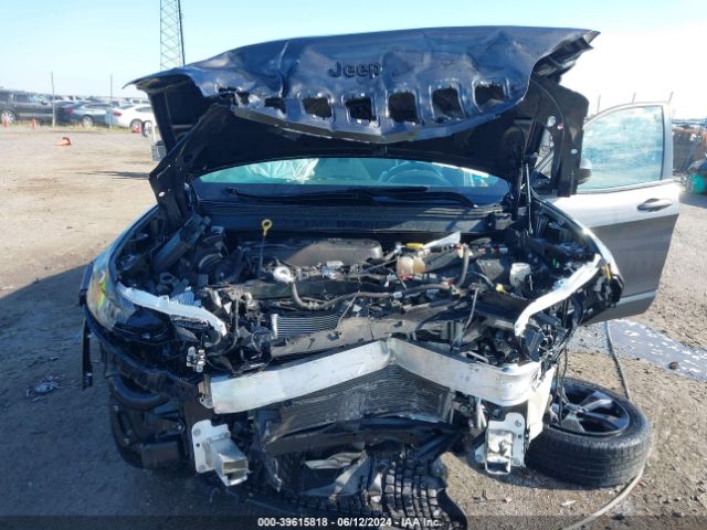 1C4PJLLN0KD325229 Jeep Cherokee Altitude Fwd