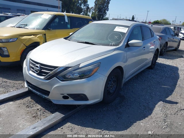 Nissan Altima 2.5 Sr 2017 1N4AL3AP2HN331062 Image 2