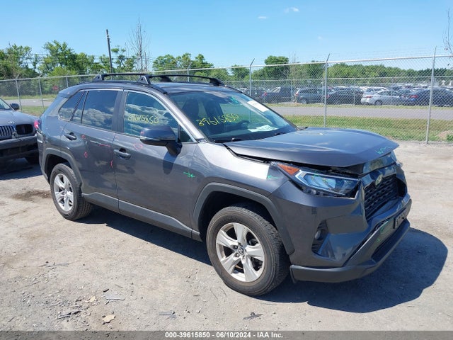 Toyota Rav4 Xle 2021 2T3W1RFV4MW103843 main image