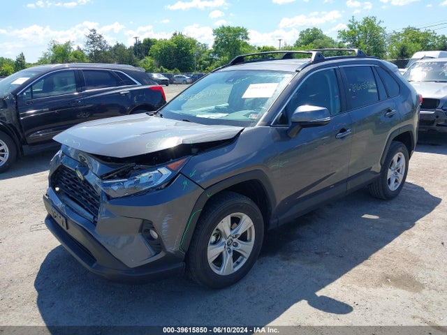 Toyota Rav4 Xle 2021 2T3W1RFV4MW103843 Image 2