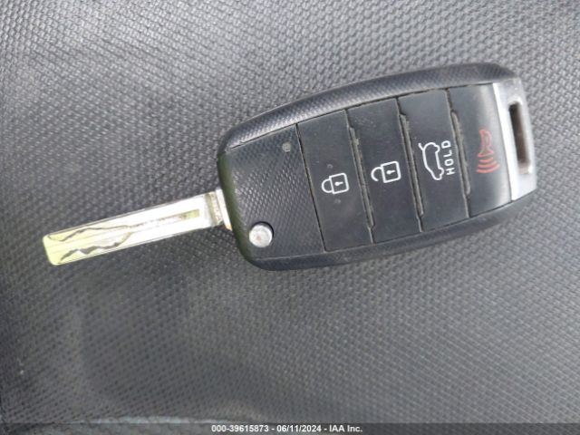 KNDPB3AC2F7746646 KIA Sportage Lx