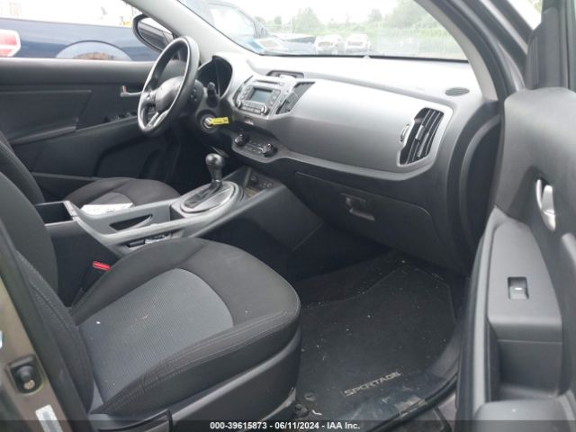 KNDPB3AC2F7746646 KIA Sportage Lx