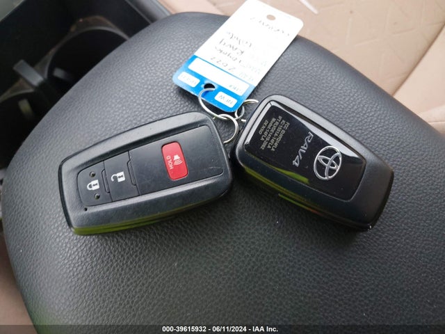 Toyota Rav4 Xle 2022 2T3P1RFV7NC280085 Image 11
