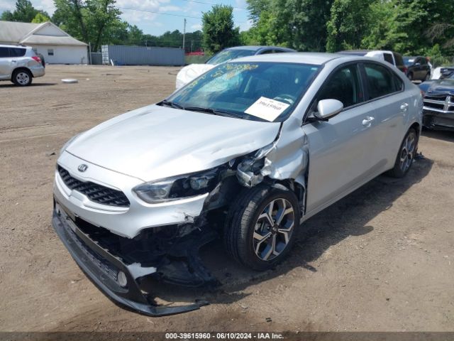 3KPF24AD7ME339512 KIA Forte Lxs