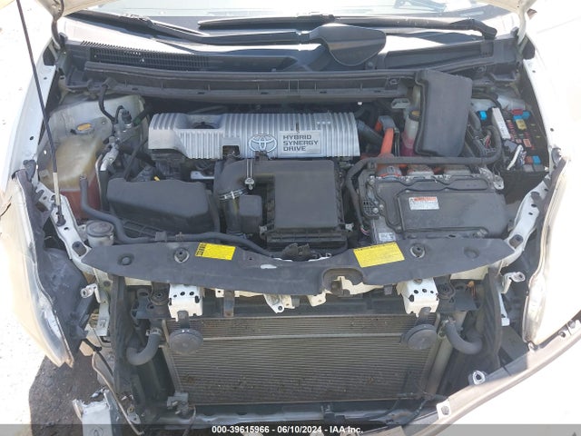 Toyota Prius Three 2014 JTDKN3DU7E1737612 Image 10