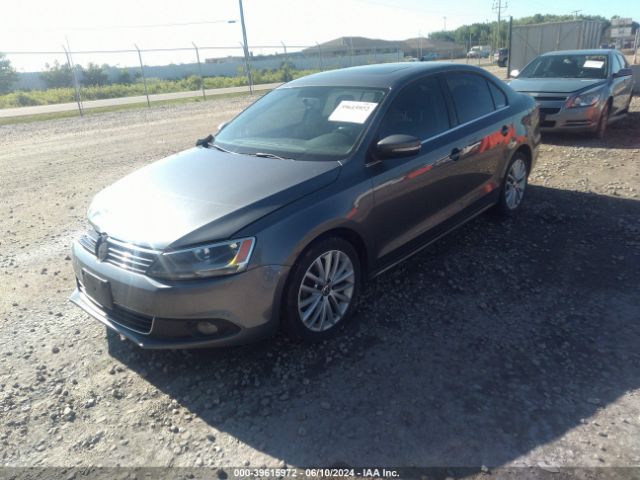 3VW3L7AJ2EM385440 Volkswagen Jetta 2.0l Tdi