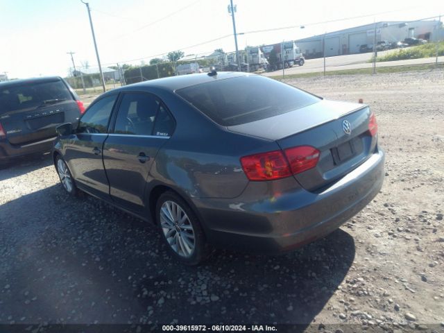 3VW3L7AJ2EM385440 Volkswagen Jetta 2.0l Tdi