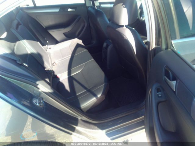 3VW3L7AJ2EM385440 Volkswagen Jetta 2.0l Tdi