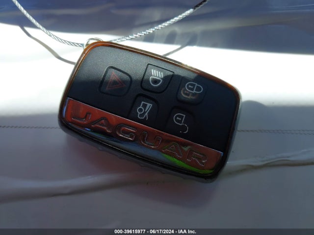 2018 JAGUAR XE SAJAJ4FX3JCP20021 Photo 10