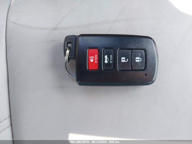 Toyota CAMRY XLE 2016 4T1BF1FK4GU560141 Image 11