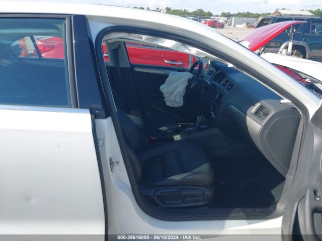 3VWDB7AJ8HM399936 Volkswagen Jetta 1.4t Se