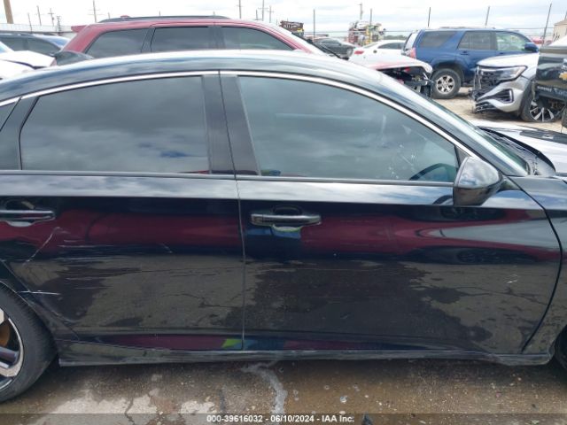 1HGCV1F38JA205200 Honda Accord Sport