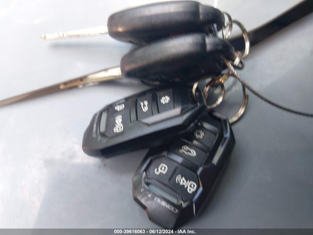 Toyota RAV4 LE 2017 2T3BFREV5HW624982 Image 11