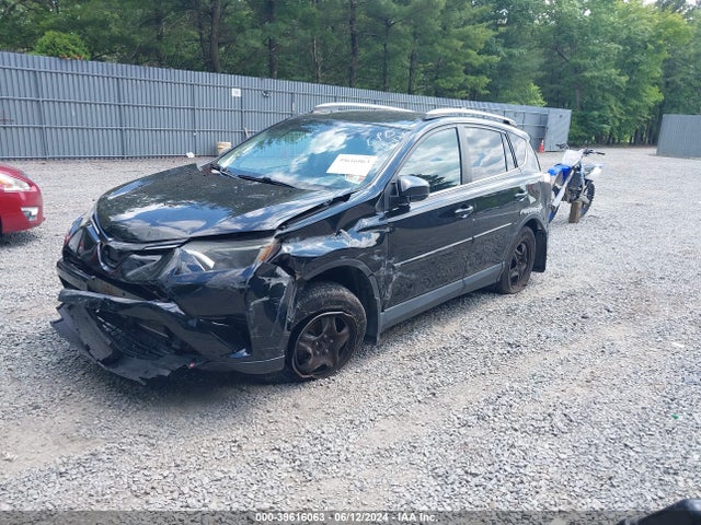 Toyota RAV4 LE 2017 2T3BFREV5HW624982 Image 2