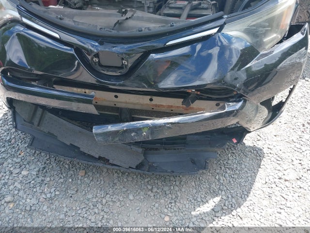 Toyota RAV4 LE 2017 2T3BFREV5HW624982 Image 6