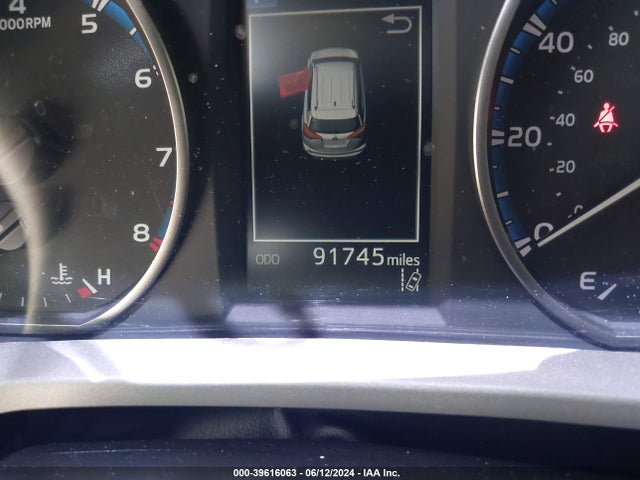 Toyota RAV4 LE 2017 2T3BFREV5HW624982 Image 7