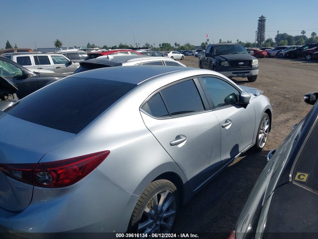 3MZBN1V76HM128321 Mazda Mazda3 Touring