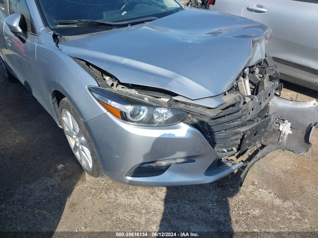 3MZBN1V76HM128321 Mazda Mazda3 Touring