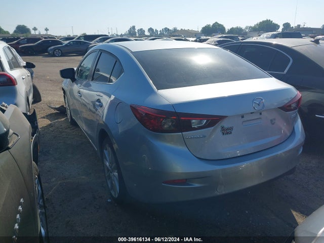 3MZBN1V76HM128321 Mazda Mazda3 Touring