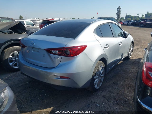 3MZBN1V76HM128321 Mazda Mazda3 Touring