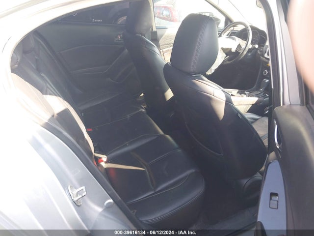 3MZBN1V76HM128321 Mazda Mazda3 Touring