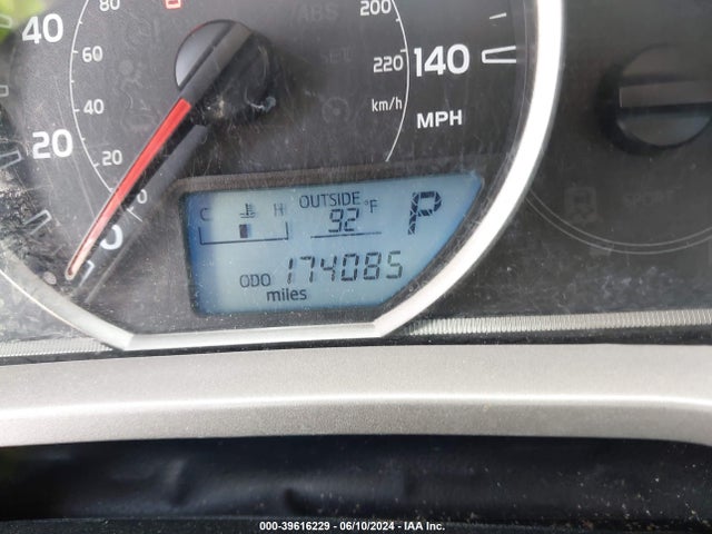 Toyota RAV4 LE 2015 2T3ZFREV7FW168060 Image 7