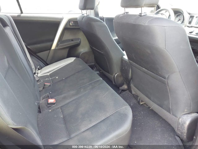 Toyota RAV4 LE 2015 2T3ZFREV7FW168060 Image 8