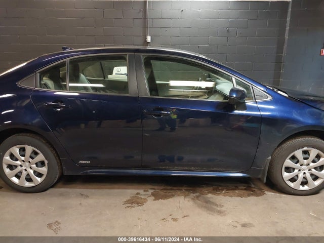 Toyota Corolla Hybrid Le 2023 JTDBDMHE2PJ002437 Image 14