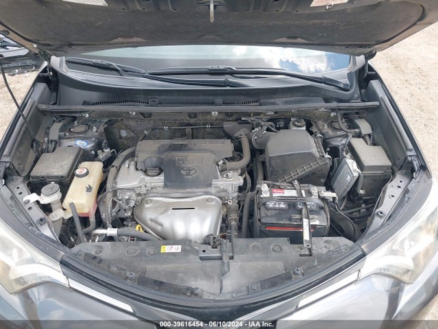 Toyota RAV4 LE 2018 JTMZFREV9JJ207772 Image 10