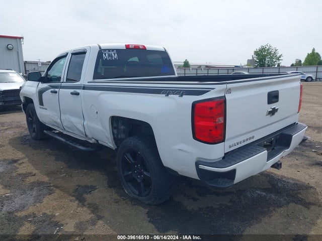 Chevrolet Silverado 1500 Custom 2017 1GCVKPECXHZ241678 Image 3