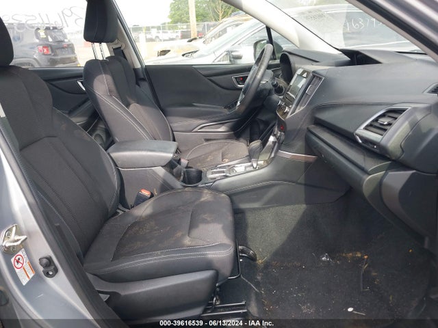 Subaru Forester 2019 JF2SKACC6KH576034 Image 5