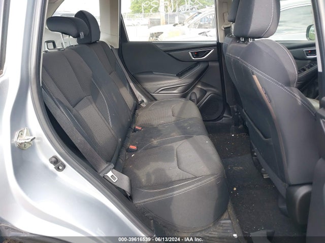 Subaru Forester 2019 JF2SKACC6KH576034 Image 8
