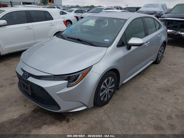 Toyota Corolla Hybrid Le 2022 JTDEAMDE0N3014020 Image 2