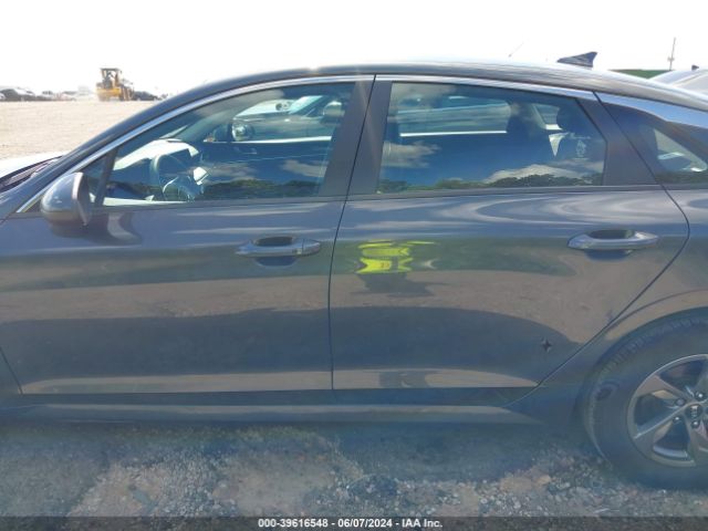 5XXG14J26MG028179 KIA K5 LXS