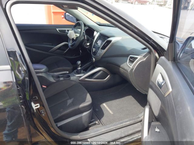 KMHTC6AD7GU281799 Hyundai Veloster