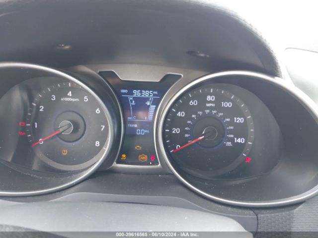 KMHTC6AD7GU281799 Hyundai Veloster