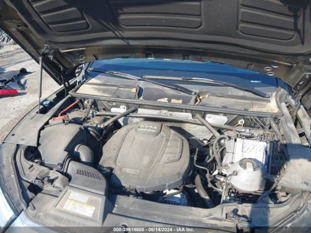 WA1BNAFY3J2150522 Audi Q5 2.0t Premium/2.0t Tech Premium