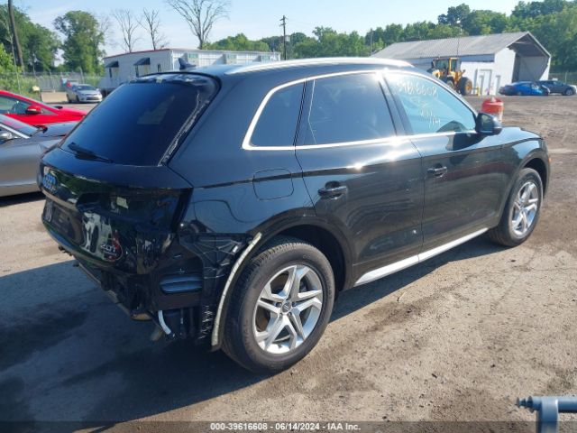 WA1BNAFY3J2150522 Audi Q5 2.0t Premium/2.0t Tech Premium
