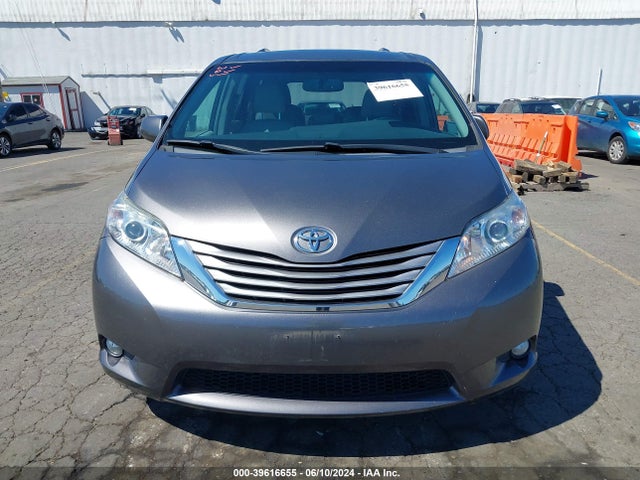 Toyota Sienna Xle 8 Passenger 2017 5TDYZ3DC3HS846887 Image 13