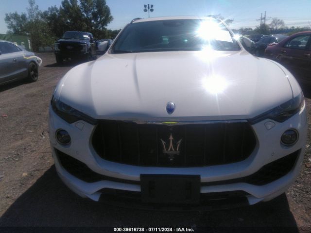 ZN661XUS2JX259575 Maserati Levante Gransport
