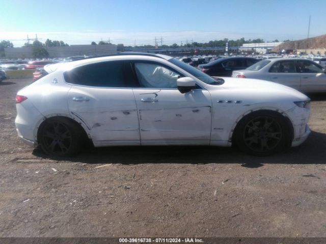 ZN661XUS2JX259575 Maserati Levante Gransport
