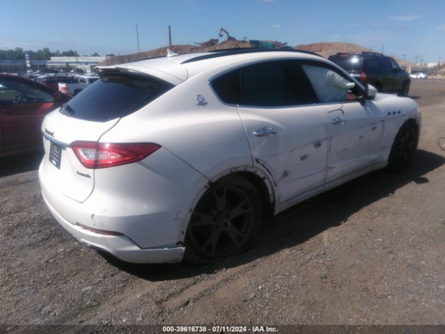 ZN661XUS2JX259575 Maserati Levante Gransport
