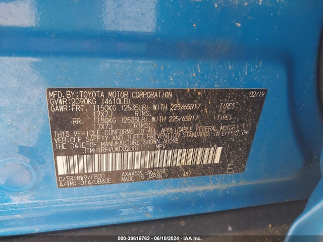 Toyota RAV4 LE 2019 JTMH1RFV0KD020011 Image 9