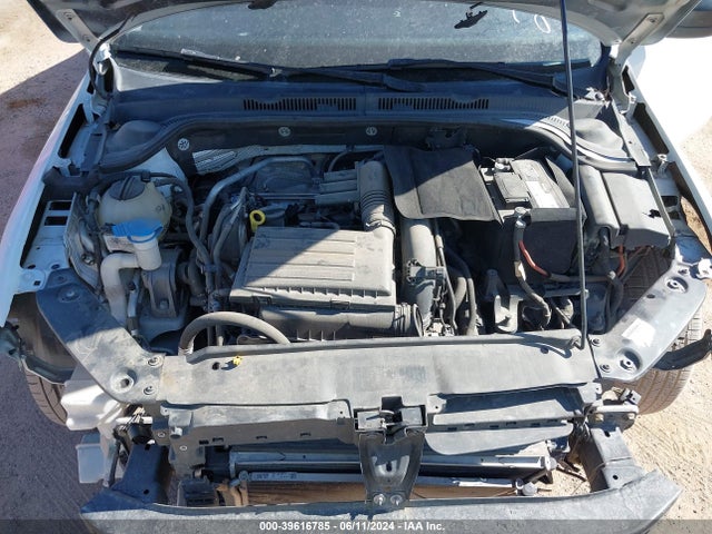 3VW267AJ8GM204296 Volkswagen Jetta 1.4t S