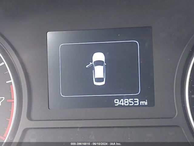 5XXGT4L30JG183483 KIA Optima Lx