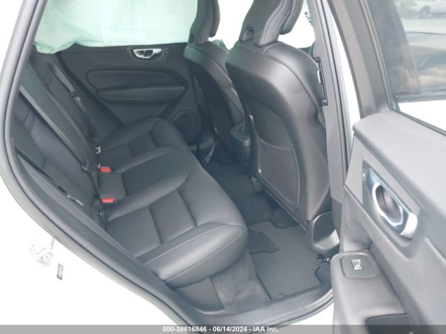 YV4L12DW8P1319457 Volvo Xc60 B5 Plus Dark Theme