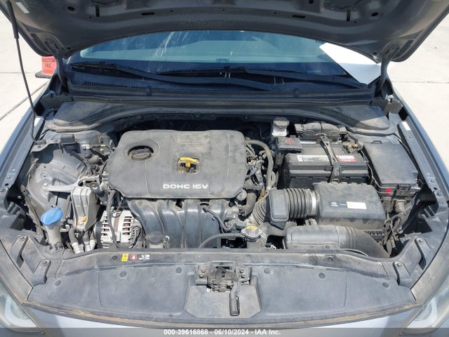 Hyundai ELANTRA SE 2017 KMHD74LF2HU094337 Image 10