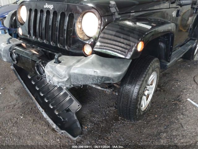 1C4BJWEGXFL526562 Jeep Wrangler Unlimited Sahara